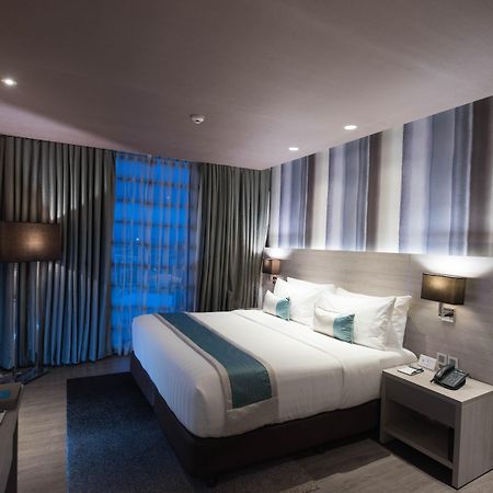 Bai Hotel Cebu Екстер'єр фото