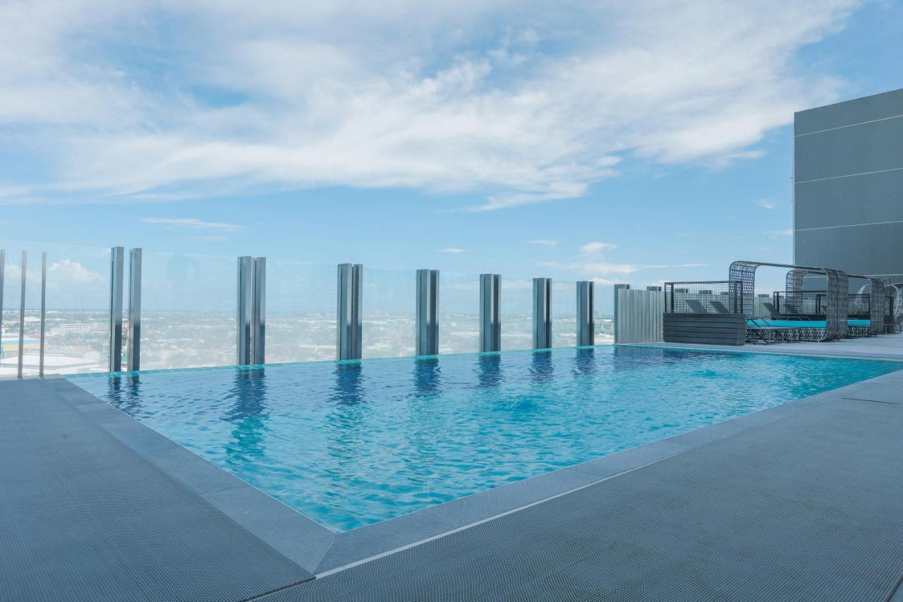 Bai Hotel Cebu Екстер'єр фото