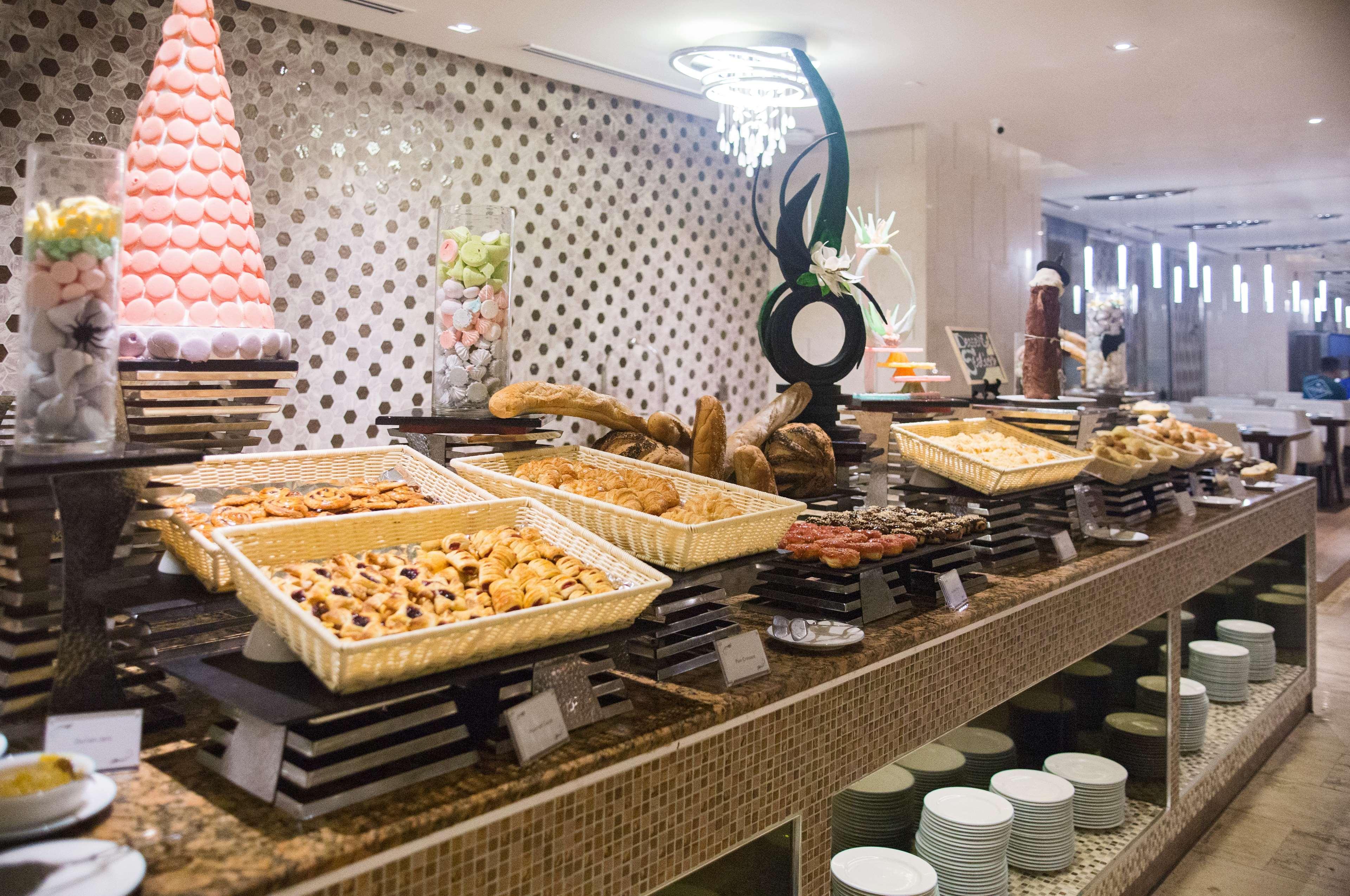 Bai Hotel Cebu Екстер'єр фото