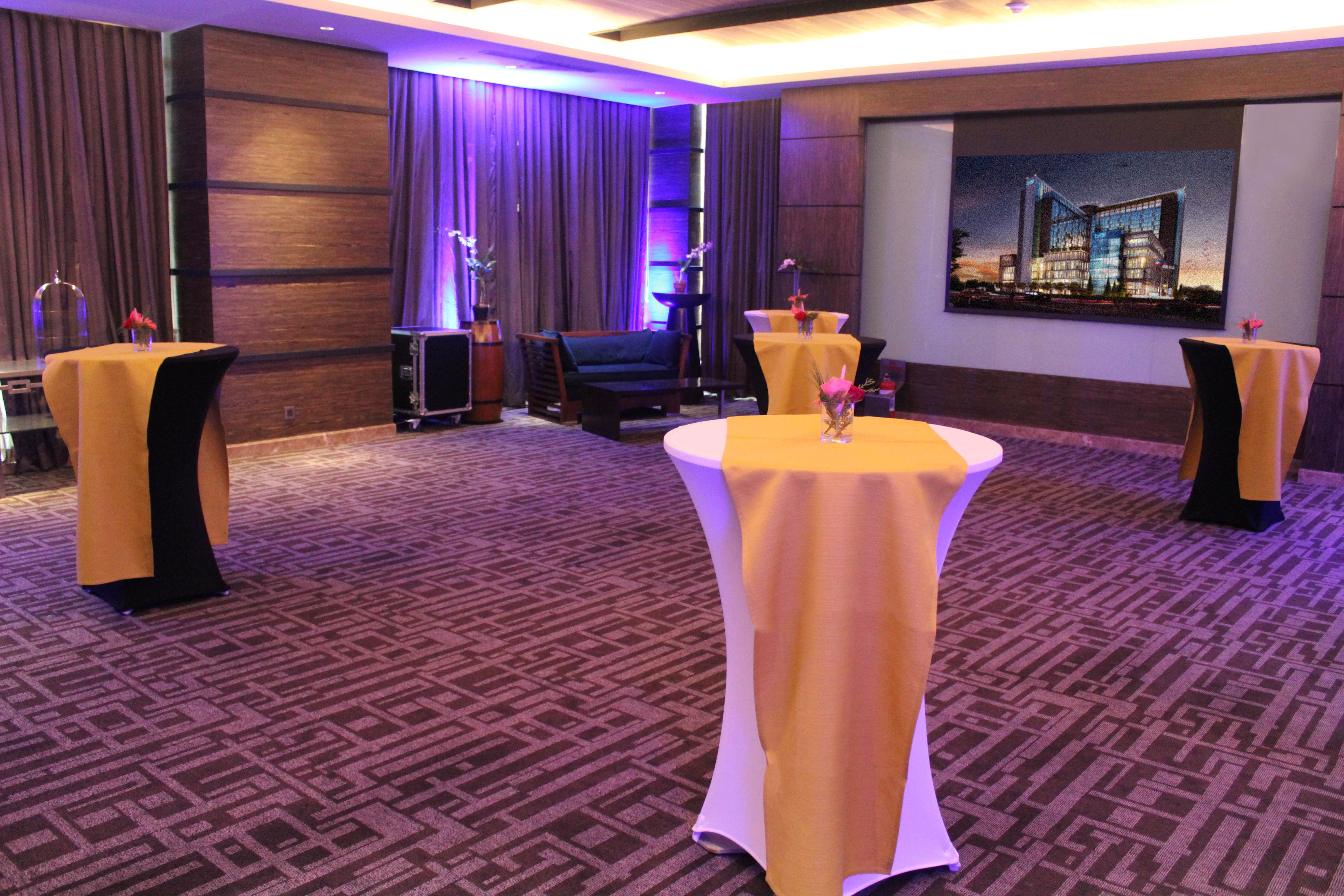 Bai Hotel Cebu Екстер'єр фото