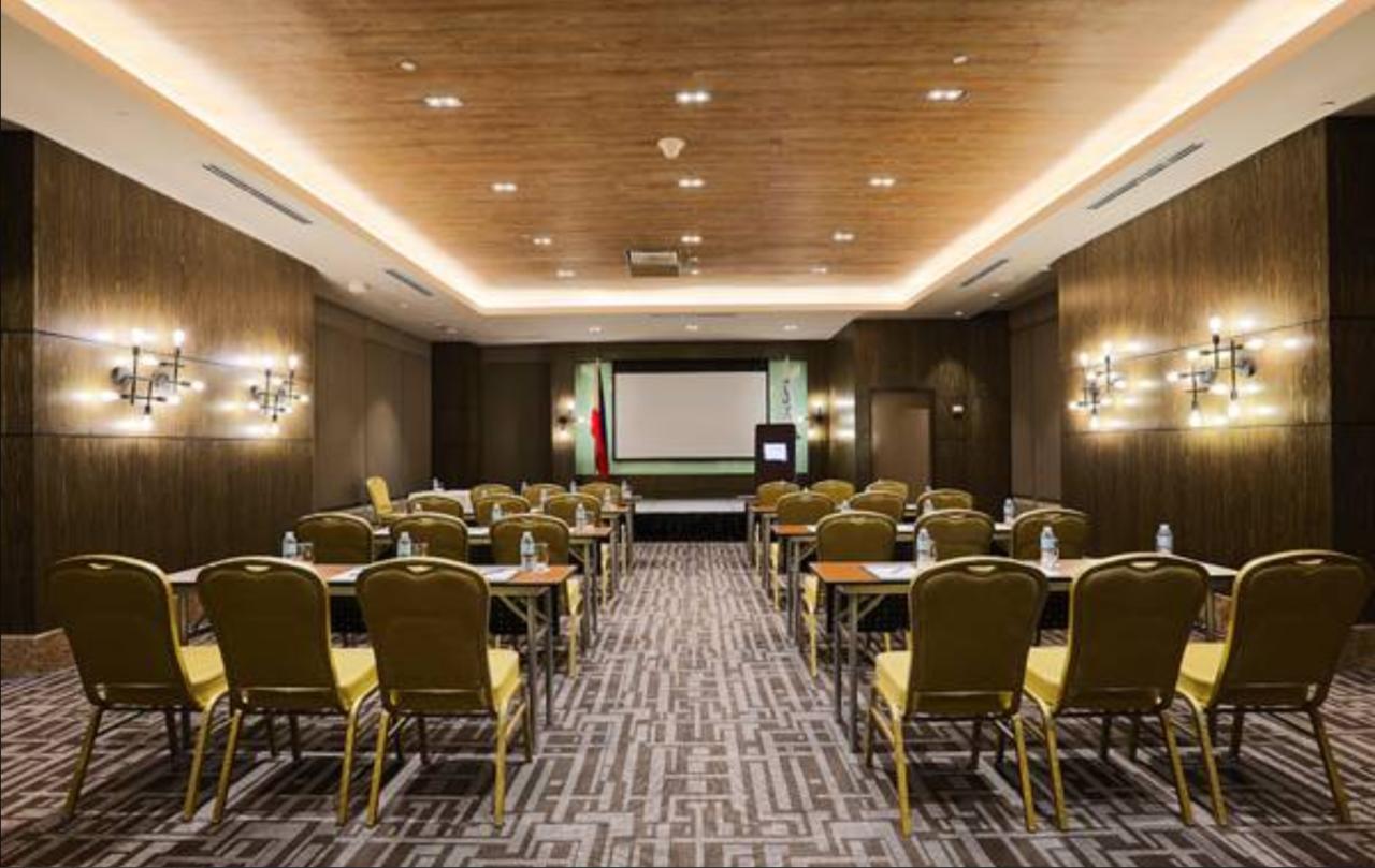 Bai Hotel Cebu Екстер'єр фото